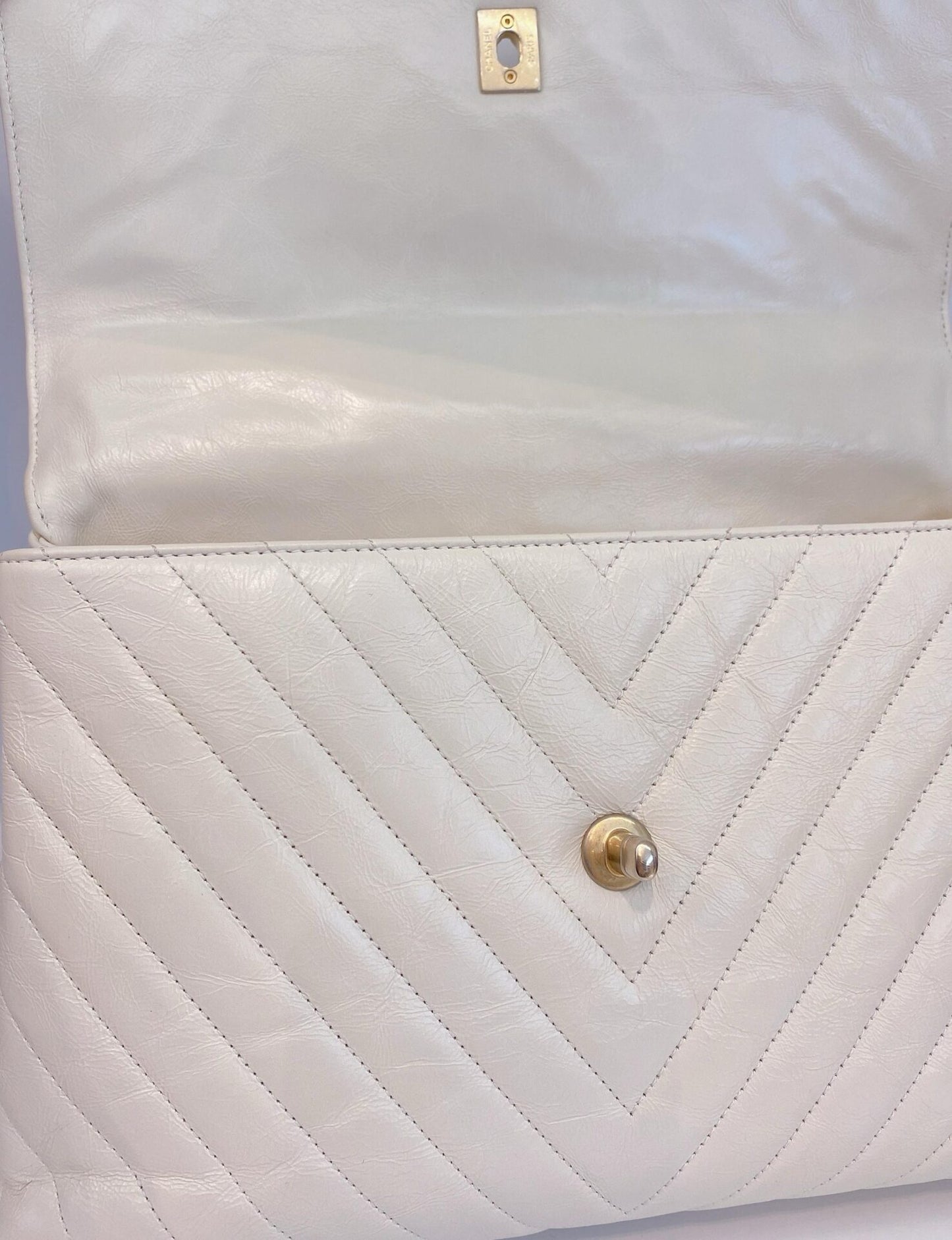 LIZARD COCO TOP HANDLE BAG CHEVRON IN WHITE QUILTED LEATHER