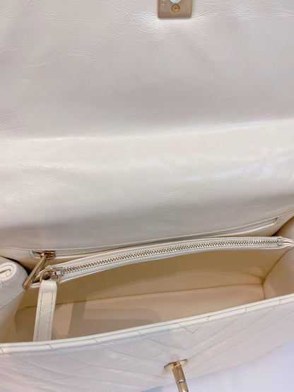 LIZARD COCO TOP HANDLE BAG CHEVRON IN WHITE QUILTED LEATHER