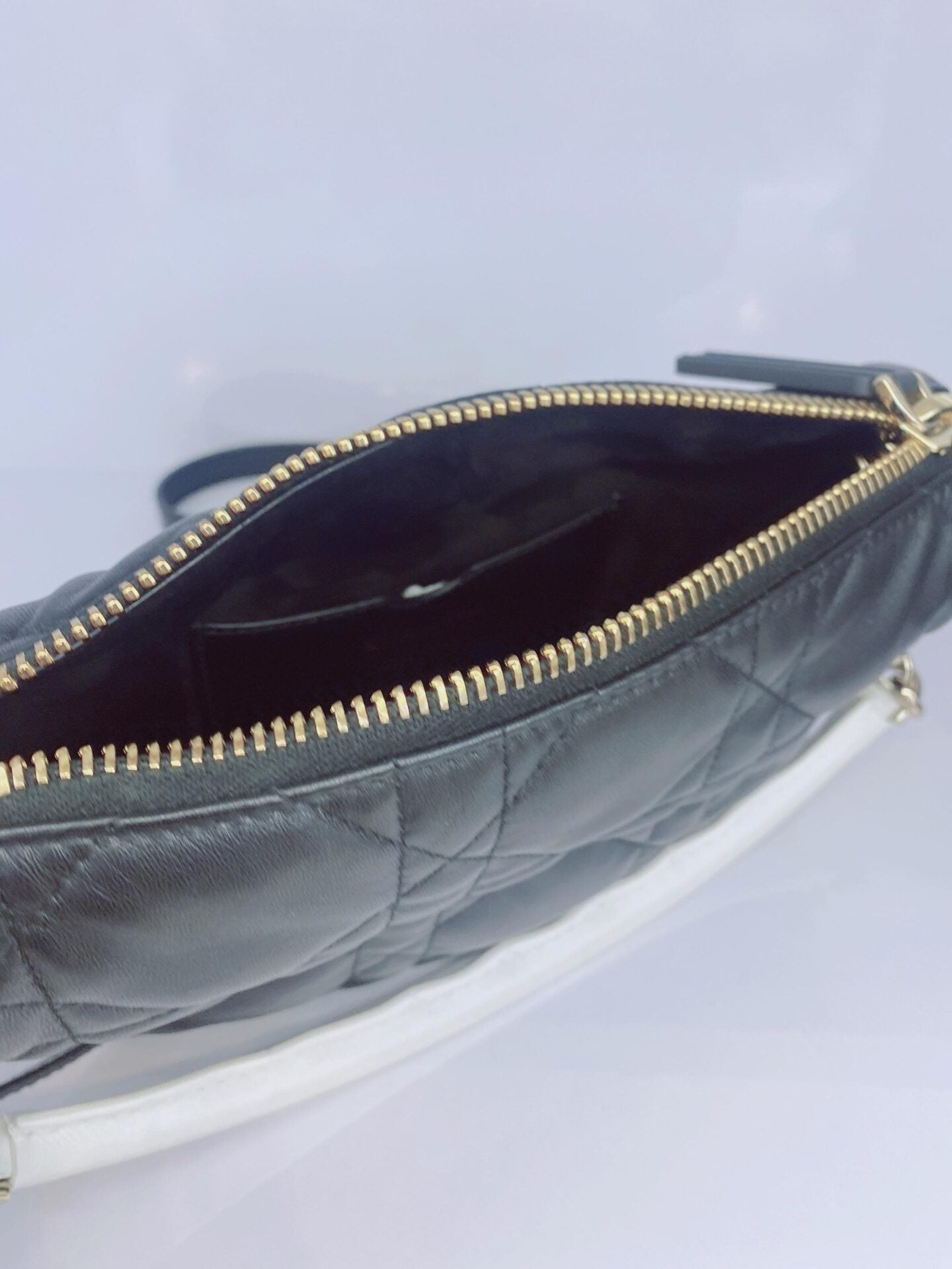 BLACK CANNAGE LEATHER SMALL VIBE HOBO