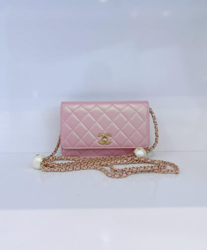 PINK IRIDESCENT LAMBSKIN LEATHER WITH PEARL IMMITATIONS WALLET ON CHAIN