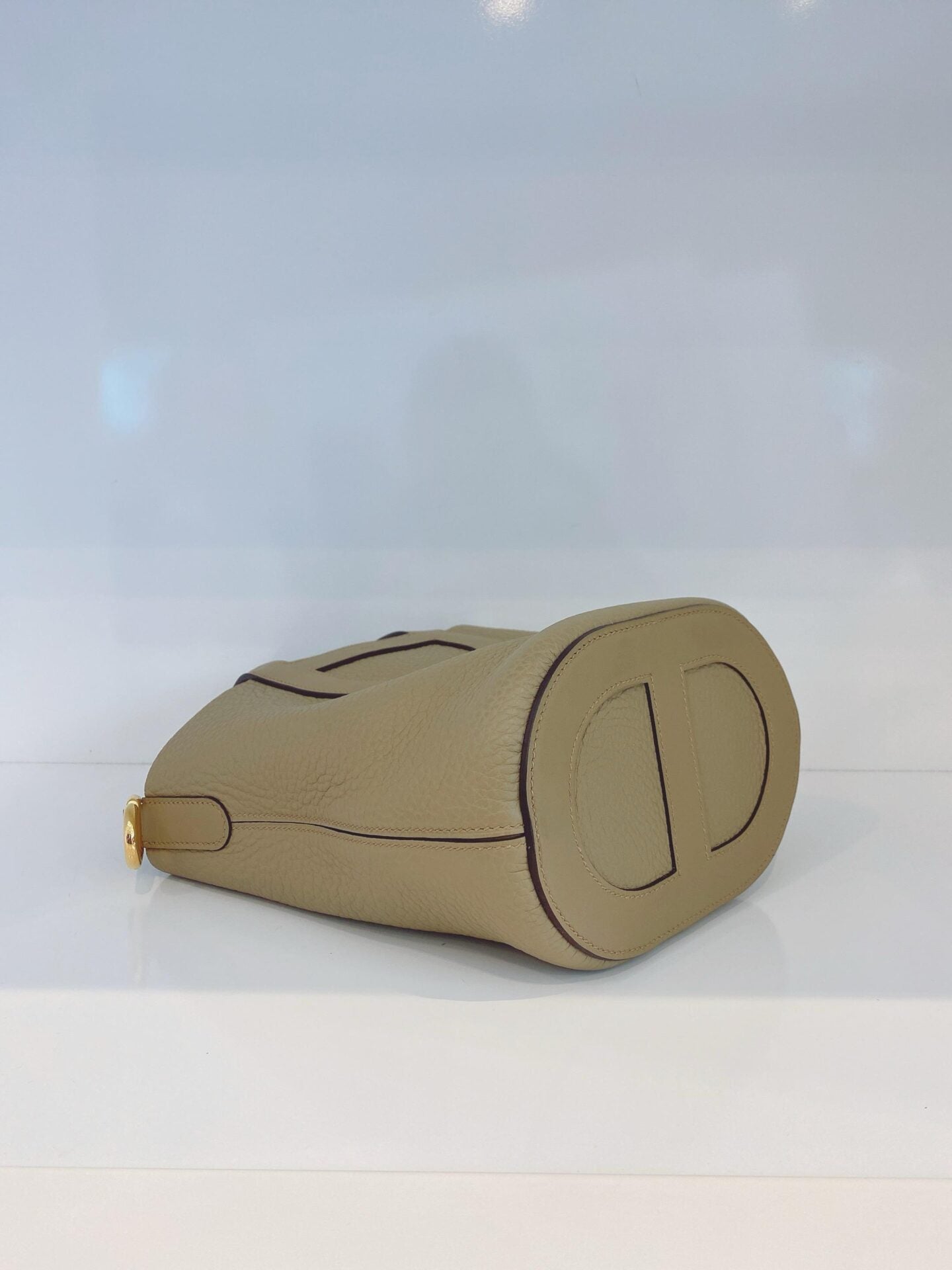 BEIGE MARFA IN-THE-LOOP CLEMENCE AND SWIFT LEATHER