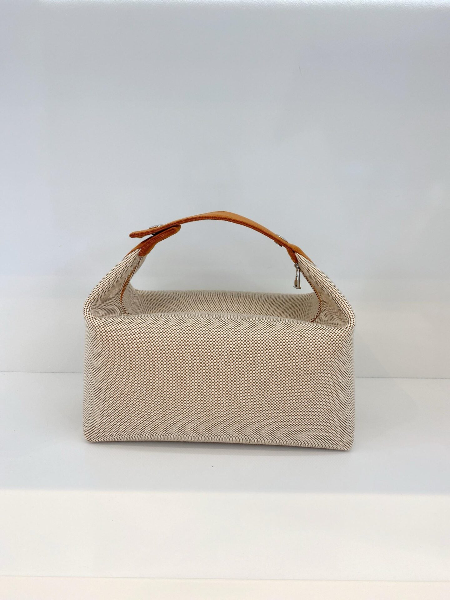 BISCUIT CANVAS LARGE BRIDE-A-BRAC CABRIOLE CASE