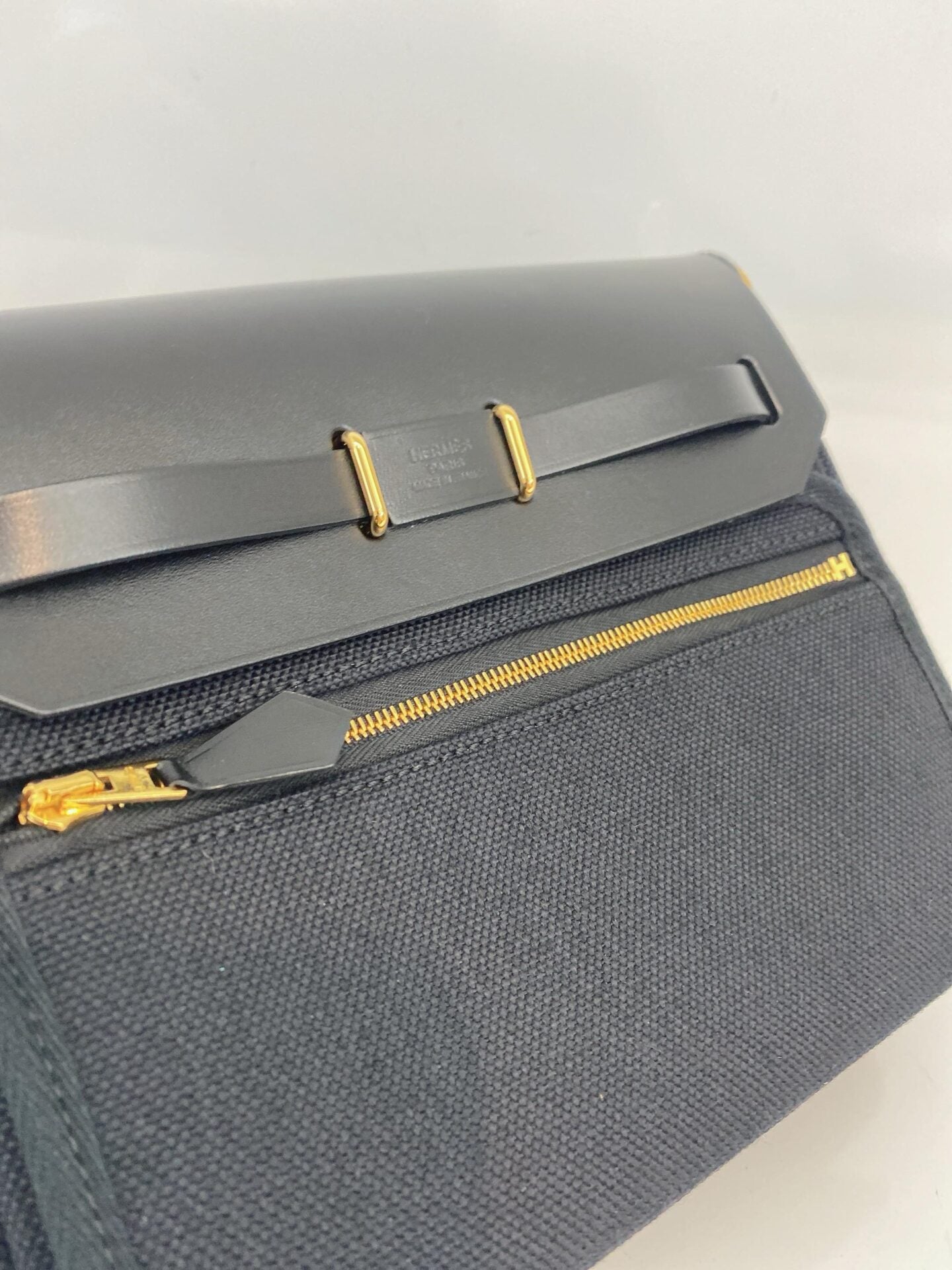 HERBAG ZIP 20 MINI BLACK TOILE MILITAIRE CANVAS AND BLACK VACHE HUNTER GOLD HARDWARE