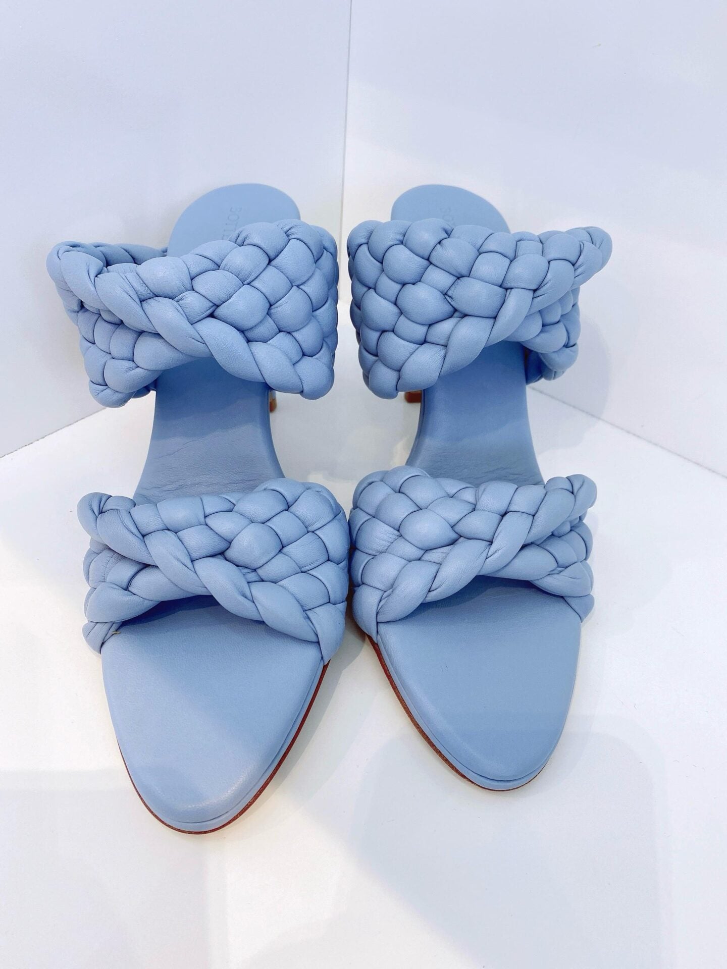 LIGHT BLUE LEATHER BV CURVE MULES  39