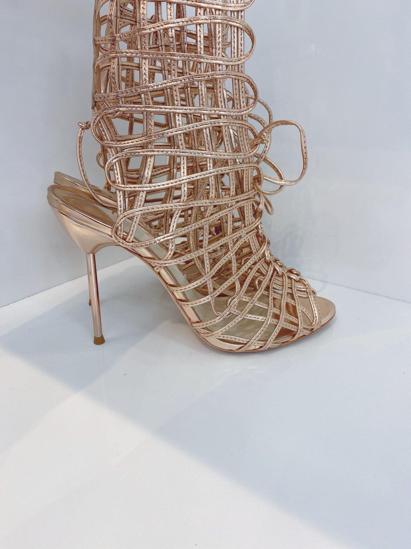 METALLIC ROSE GOLD LEATHER DELPHINE PEEP TOE CAGE SANDALS 40