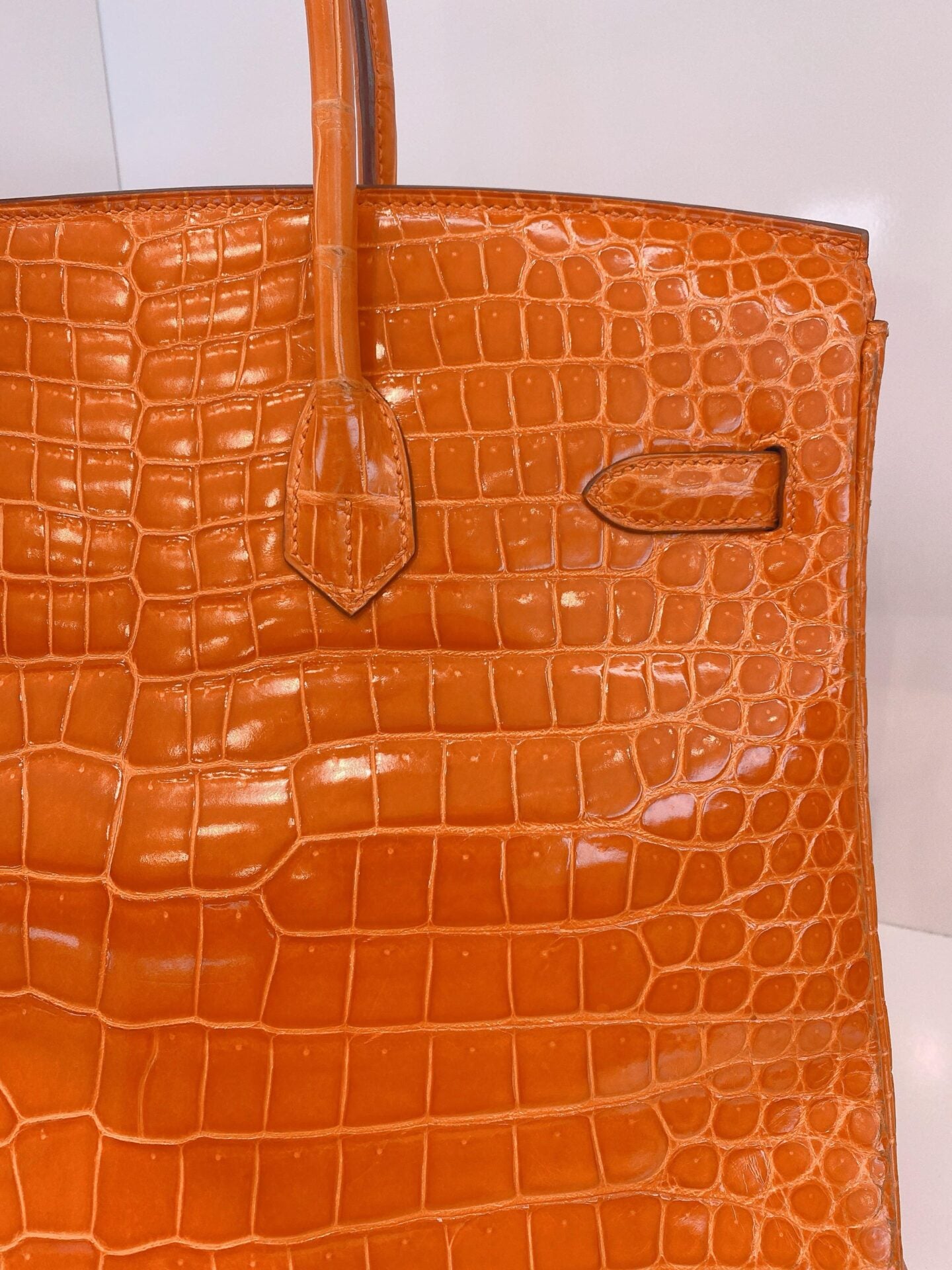 FEU ORANGE SHINY POROSUS CROCODILE BIRKIN 35 GOLD HARDWARE