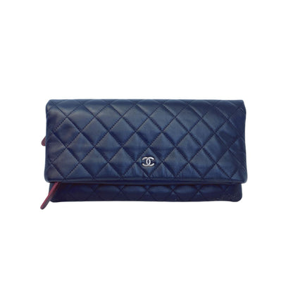 BLACK QUILTED LEATHER FOLD OVER CLUTCH