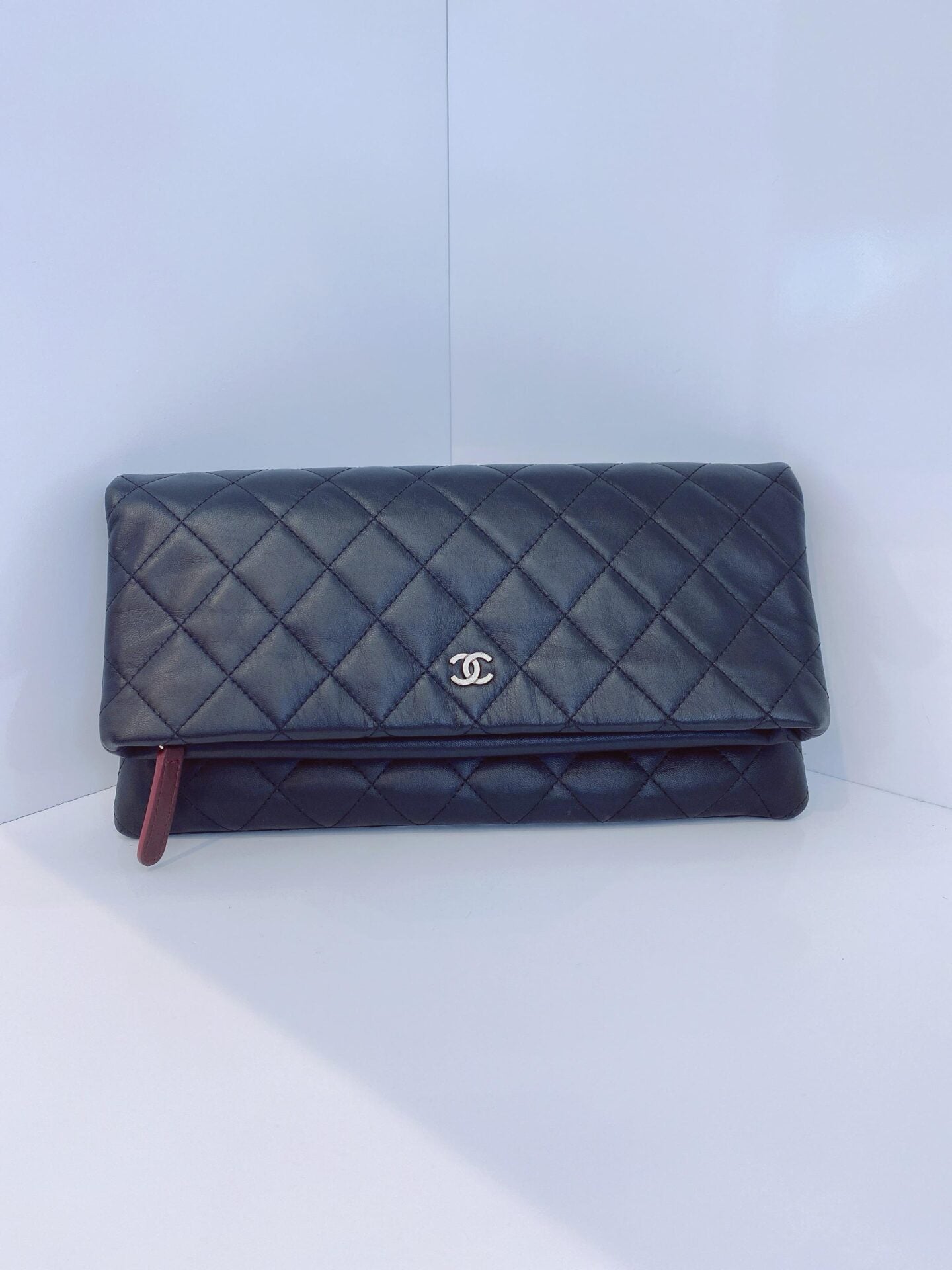 BLACK QUILTED LEATHER FOLD OVER CLUTCH