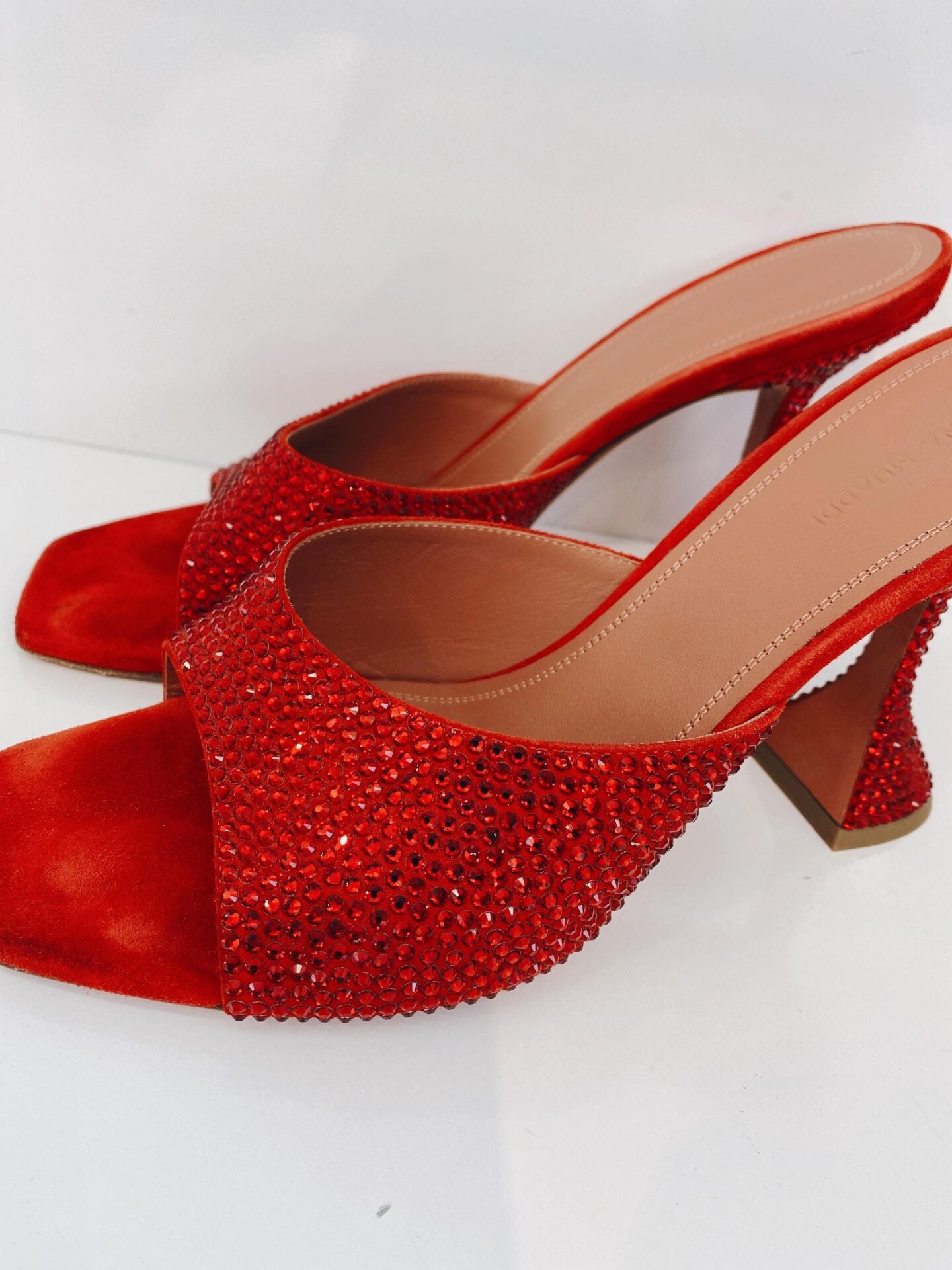 RED CRYSTAL EMBELLISED SUEDE LUPITA SANDALS 40.5