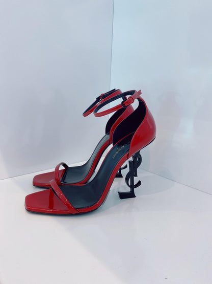 RED PATENT LEATHER AMBER ANKLE STRAP SANDALS 38. 5