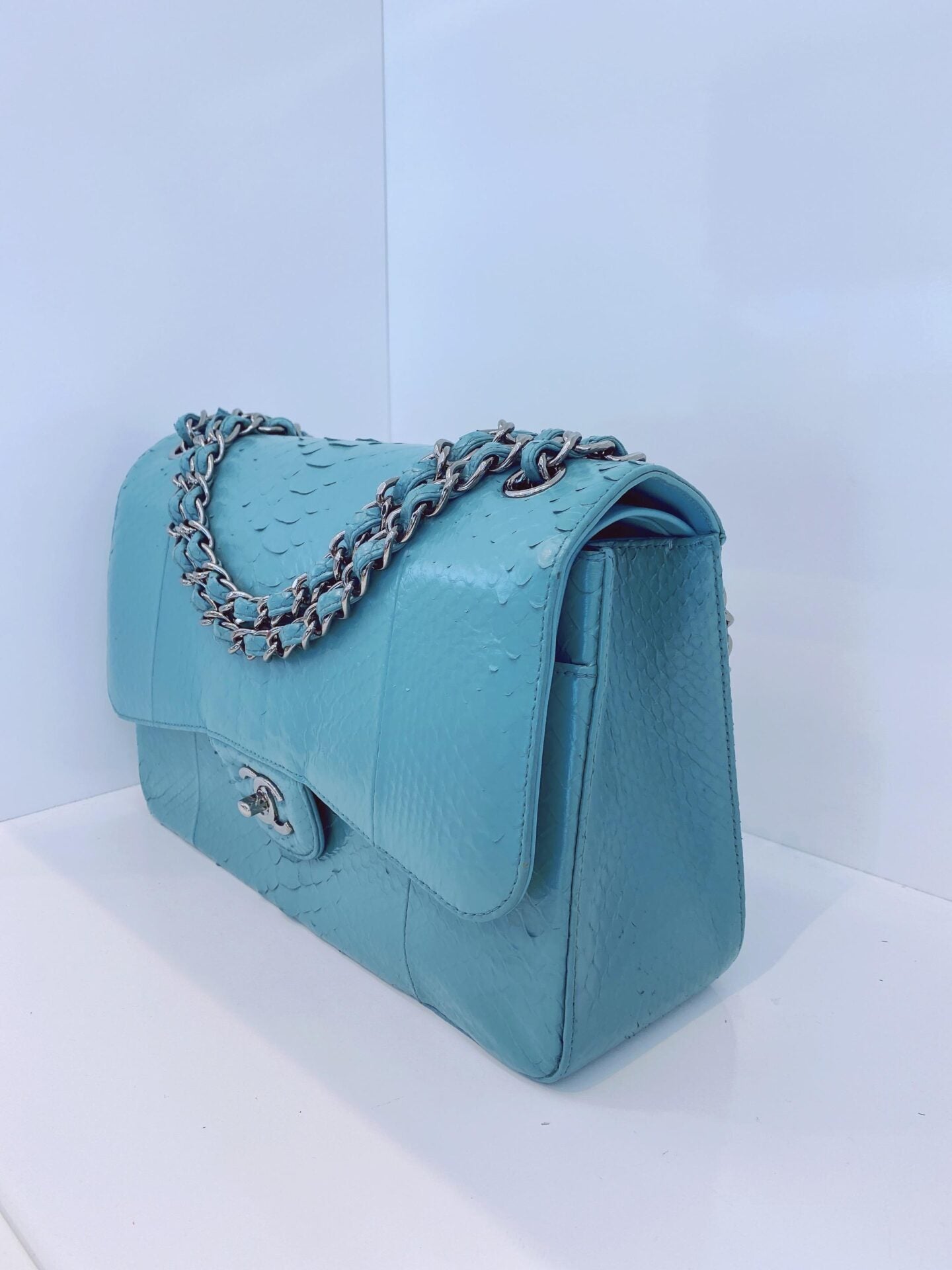 TURQUOISE PYTHON LEATHER JUMBO CLASSIC DOUBLE FLAP HANDBAG SILVER HARDWARE