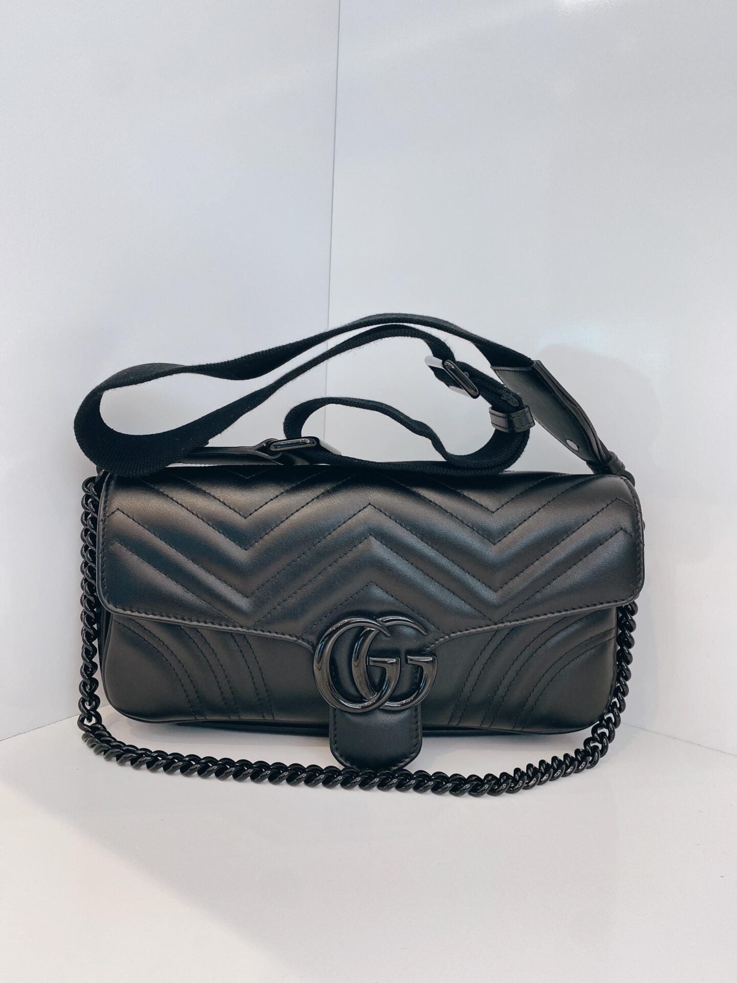 SO BLACK GG MARMONT SMALL SHOULDER BAG