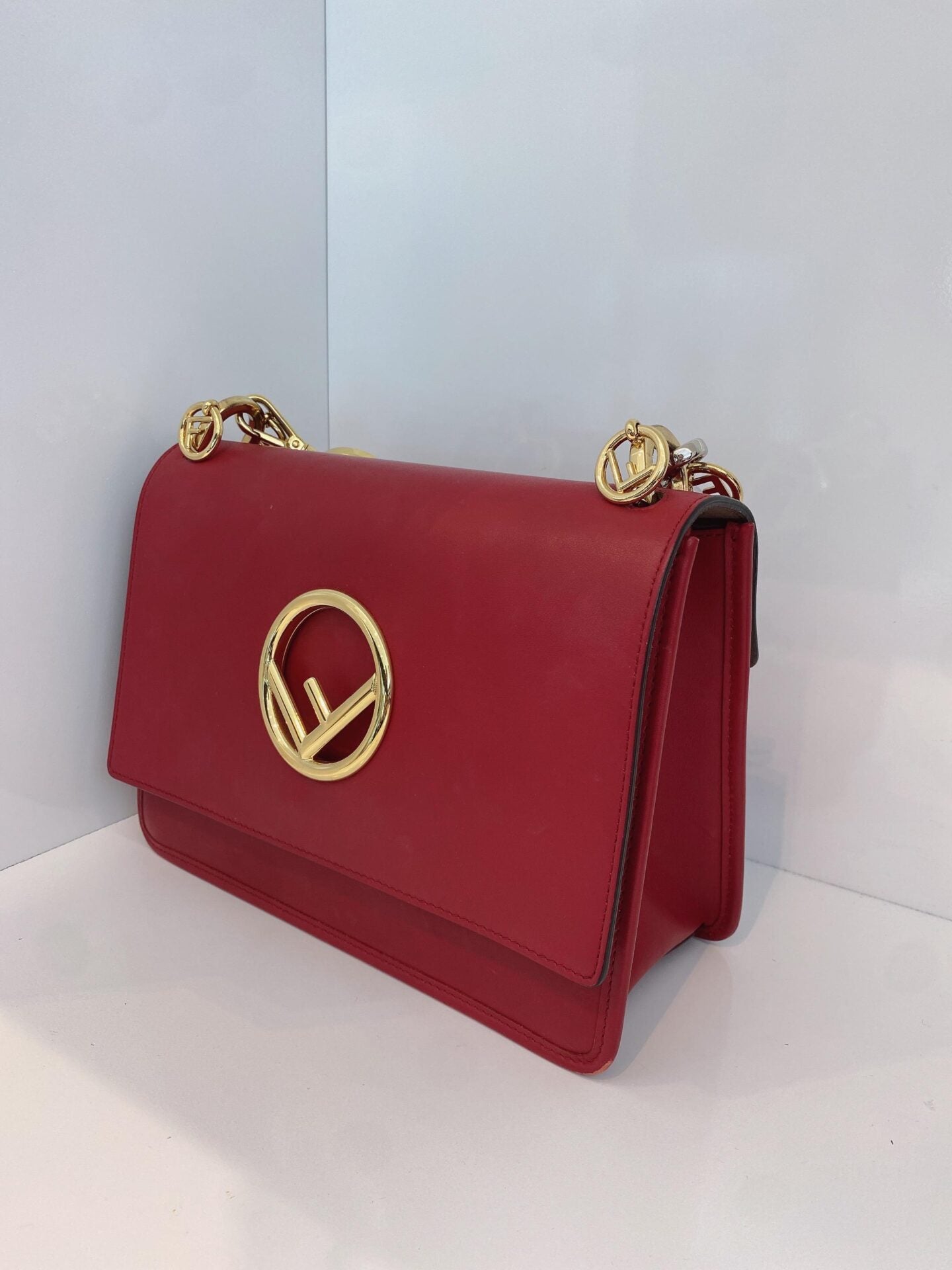 RED LEATHER MEDIUM KAN FLAP HANDLE BAG
