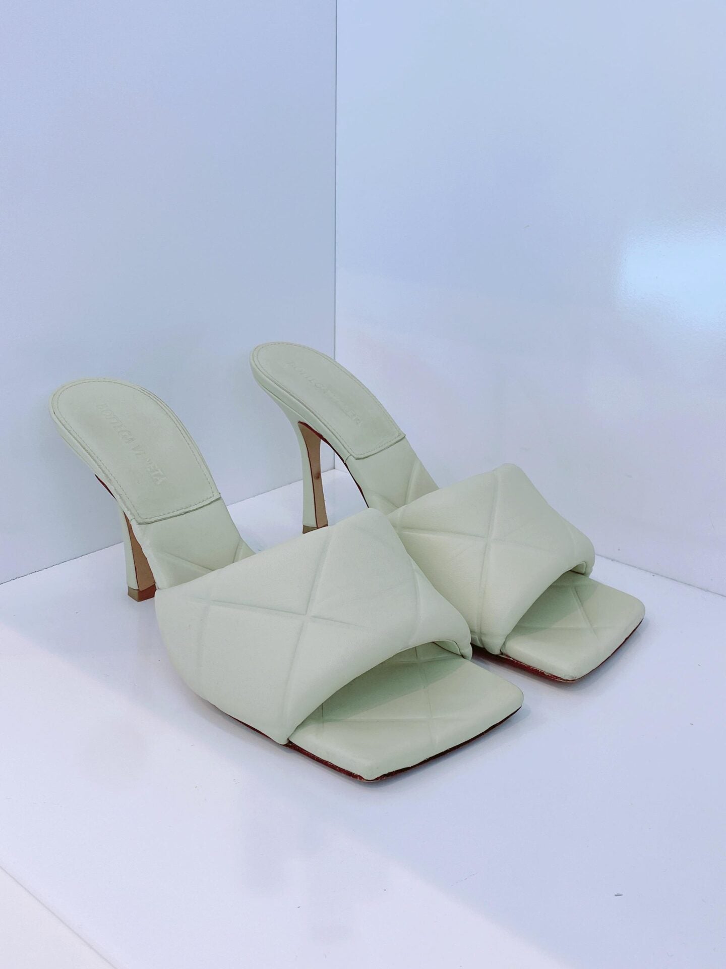 OFF WHITE EMBOSSED LIDO MULES 40