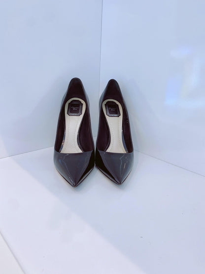 BLACK PATENT POINTED TOE PUMPS 41