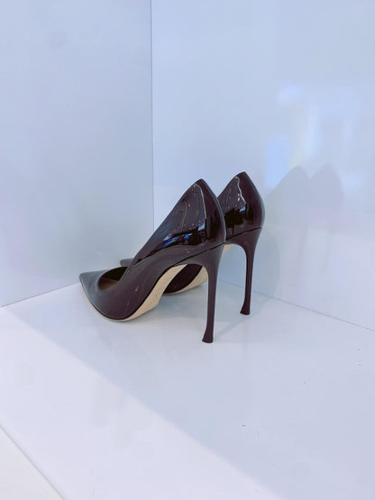 BLACK PATENT POINTED TOE PUMPS 41