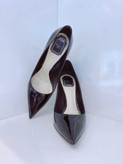 BLACK PATENT POINTED TOE PUMPS 41