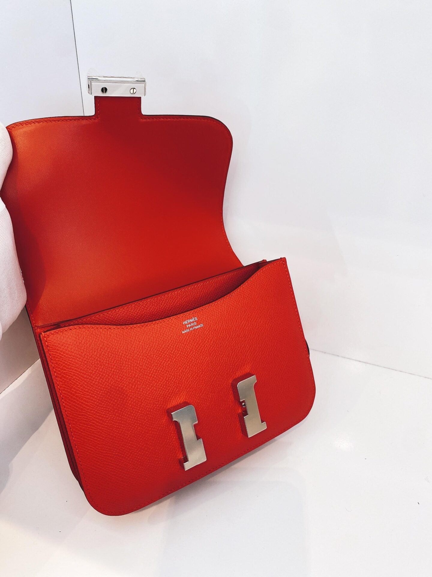 ROUGE RADIEUX CONSTANCE 18 EPSOM LEATHER PALLADIUM HARDWARE