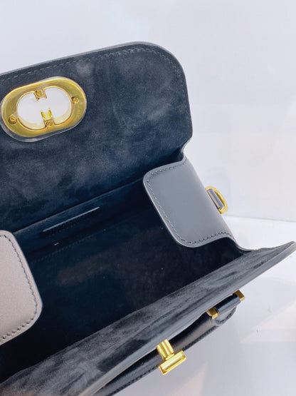 BLACK NEW LINE SHOULDER BAG