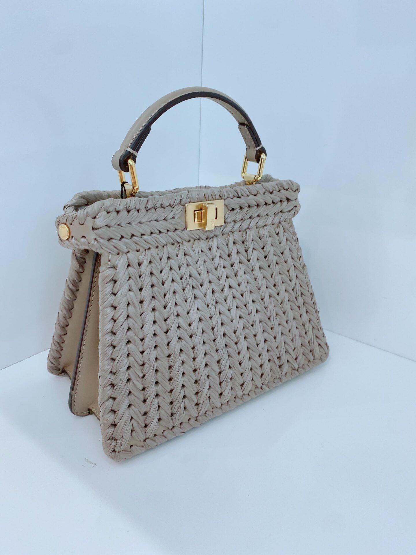 GRAY EMBROIDERED TORTORA CALF LEATHER ISEEU PETITE PEEKABOO