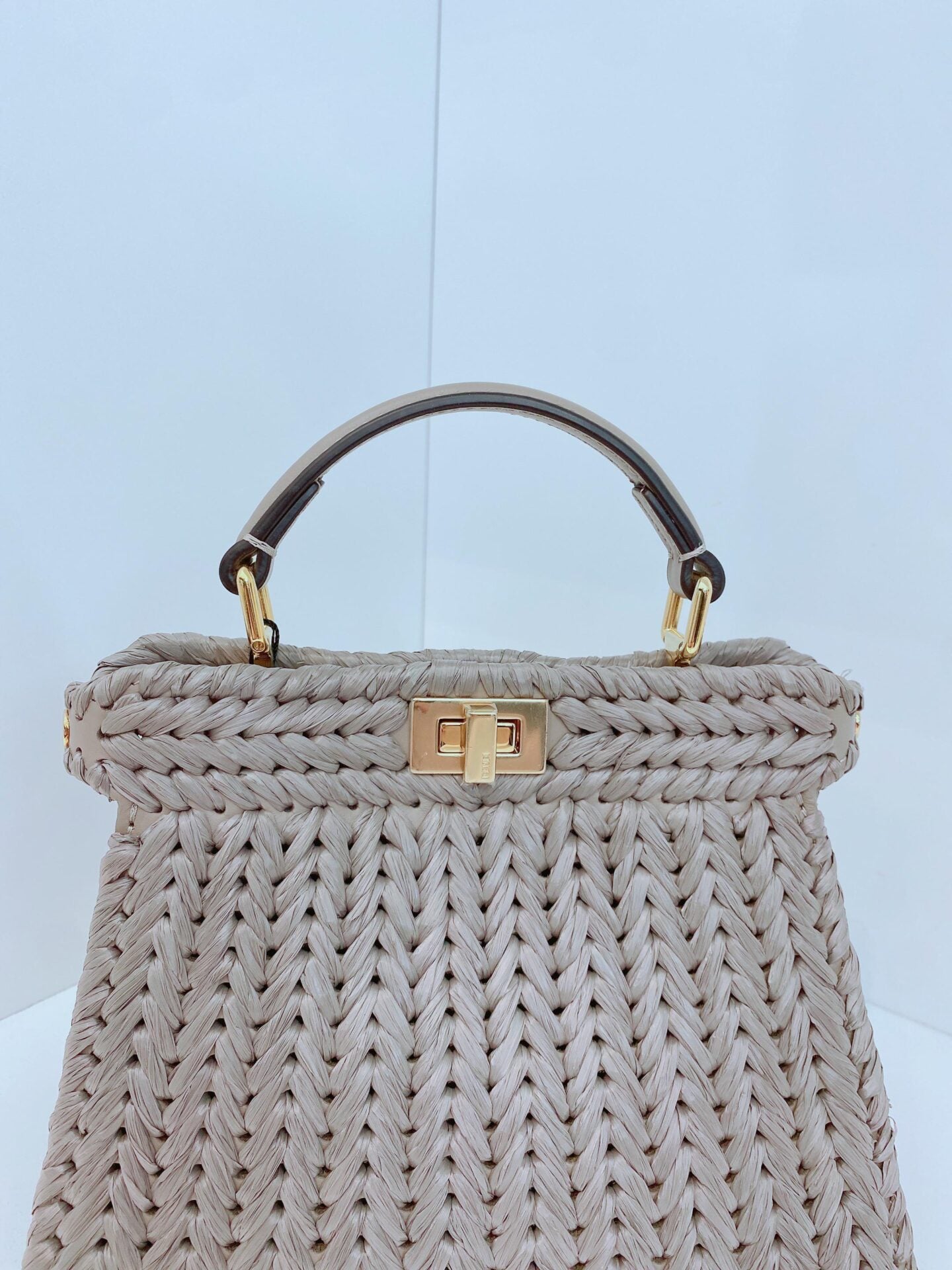 GRAY EMBROIDERED TORTORA CALF LEATHER ISEEU PETITE PEEKABOO