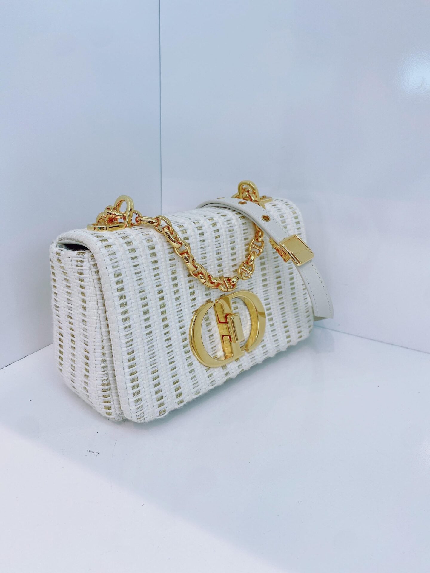 WHITE TWEED SMALL CARO BAG
