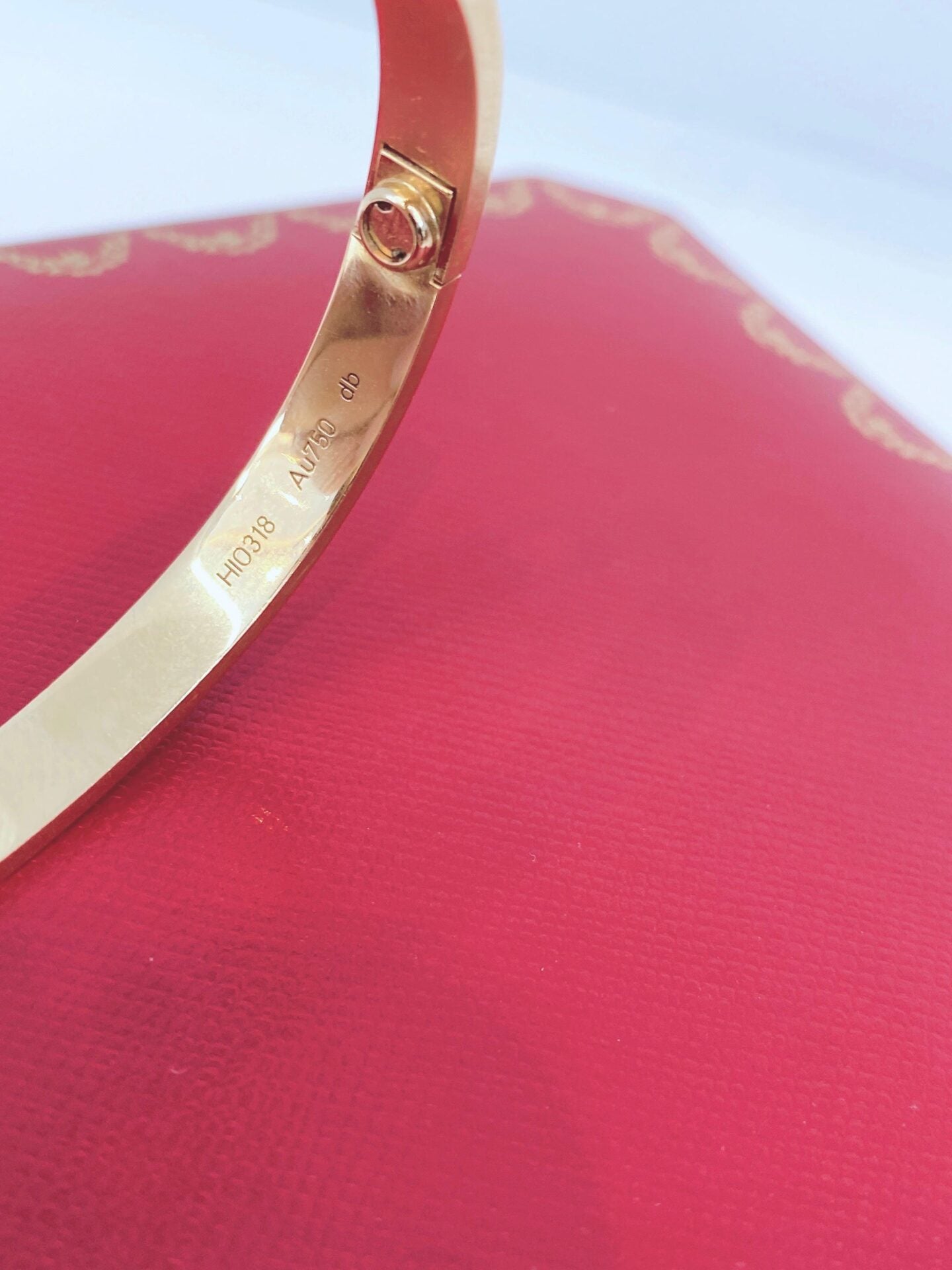 18K YELLOW GOLD LOVE BRACELET CLASSIC MODEL 17