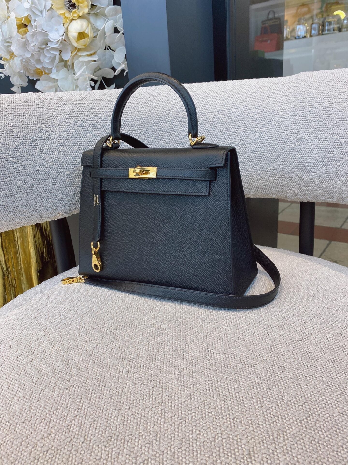 BLACK KELLY 25 EPSOM LEATHER GOLD HARDWARE