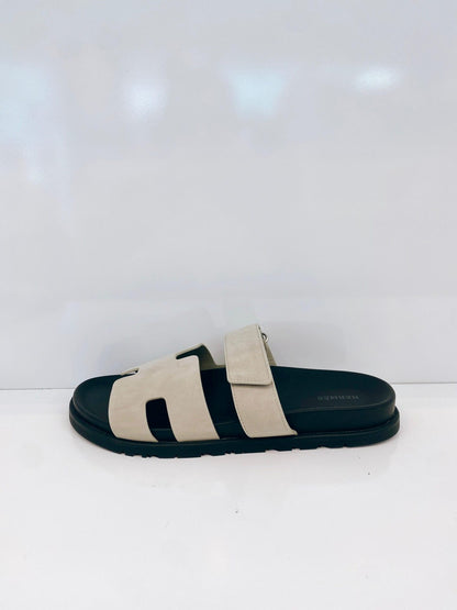 BEIGE ESQUISSE SUEDE AND CALFSKIN LEATHER CHYPRE SANDALS 43