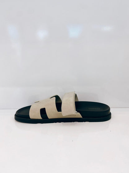 BEIGE ESQUISSE SUEDE AND CALFSKIN LEATHER CHYPRE SANDALS 43
