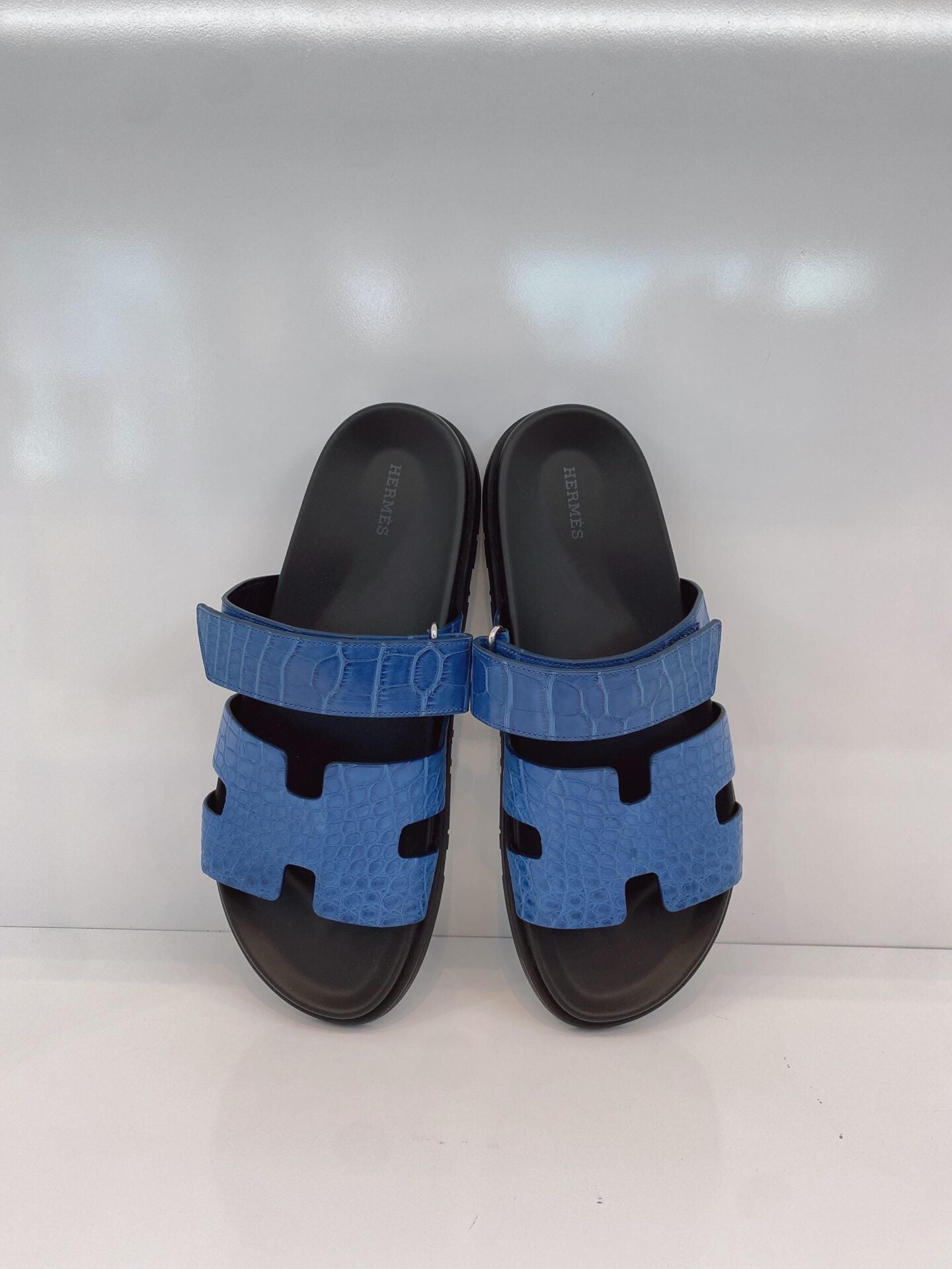 BLEU BLACK CROCODILE LEATHER CHYPRE SANDALS 43