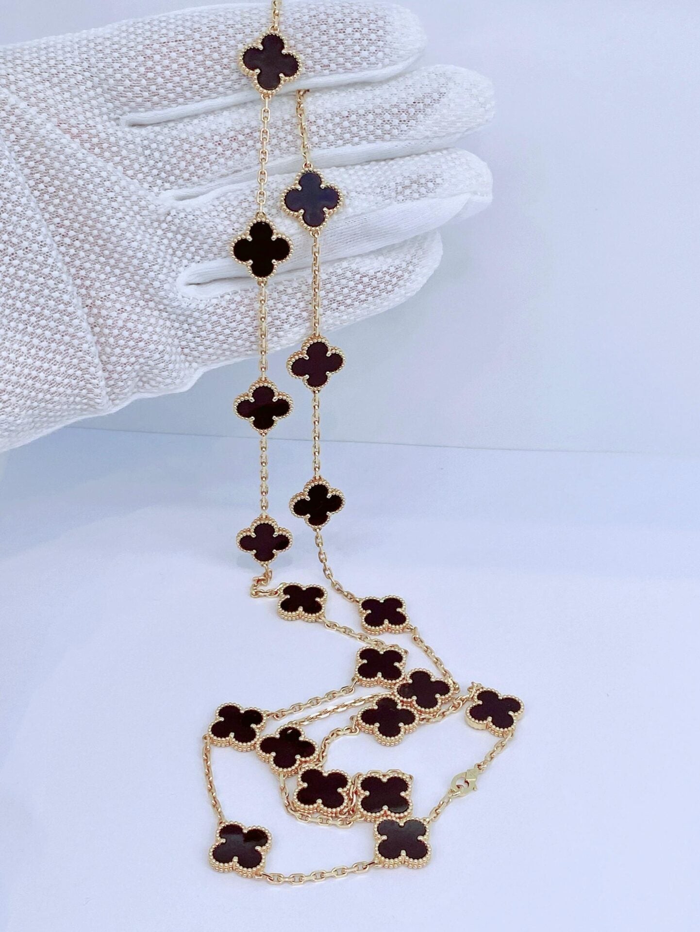 VINTAGE ALHAMBRA 20 MOTIF ONYX 18K YELLOW GOLD LONG NECKLACE