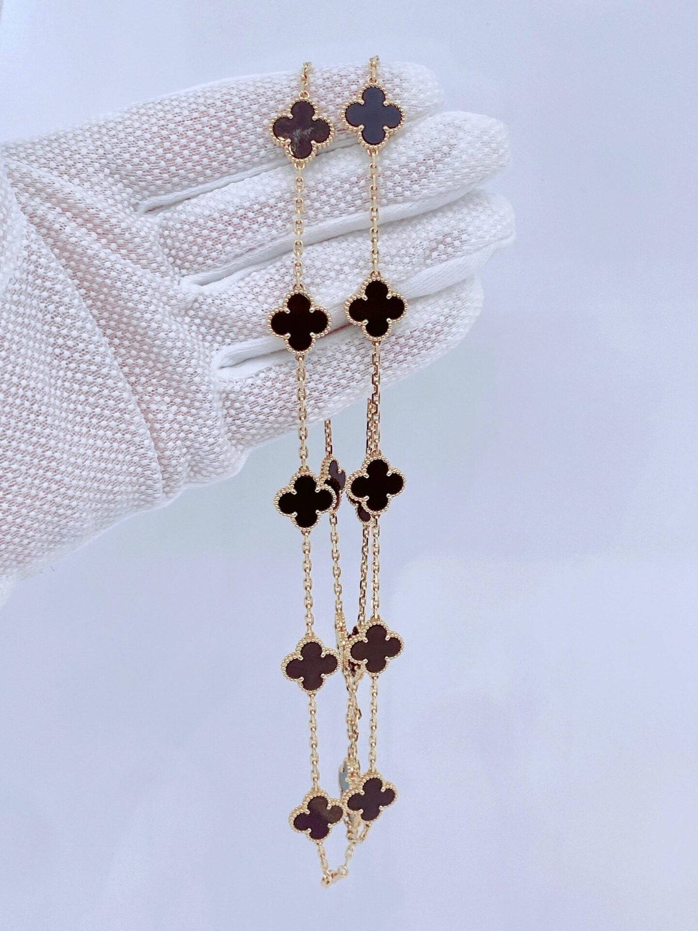 VINTAGE ALHAMBRA 20 MOTIF ONYX 18K YELLOW GOLD LONG NECKLACE