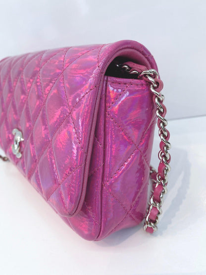 PINK IRIDESCENT QUILTED PATENT LEATHER CC CHAIN CLUTCH