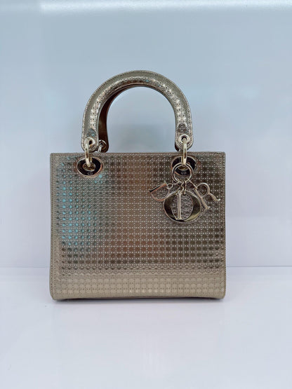 ROSE GOLD MICROCANNAGE MIRRORED LEATHER MEDIUM LADY DIOR TOTE BAG