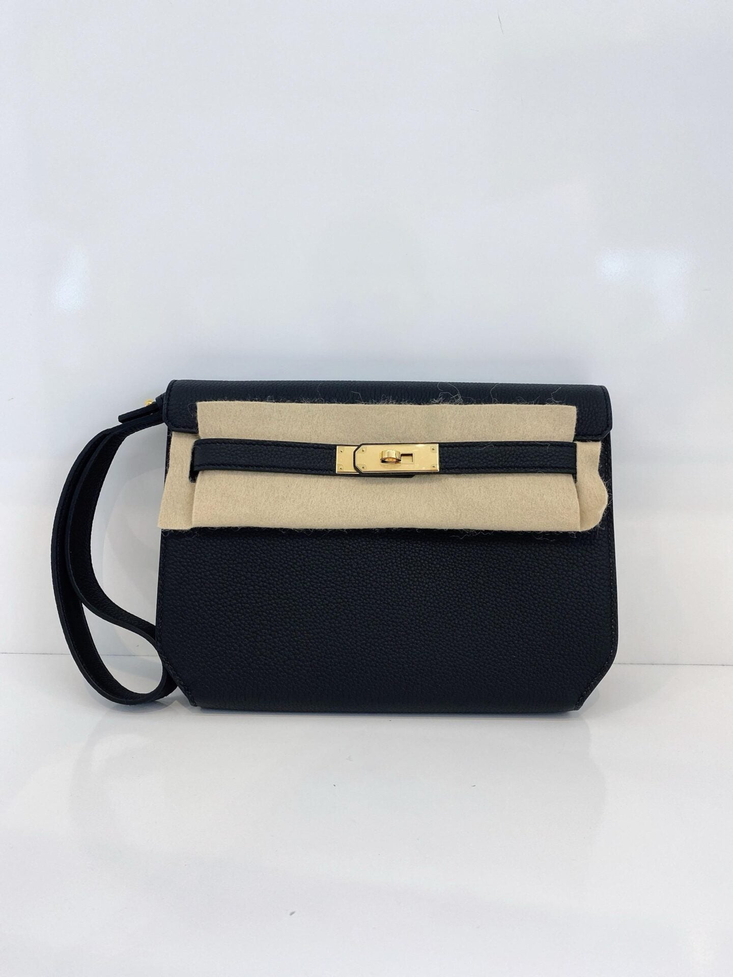 BLACK KELLY 25 DEPECHES TOGO LEATHER GOLD HARDWARE