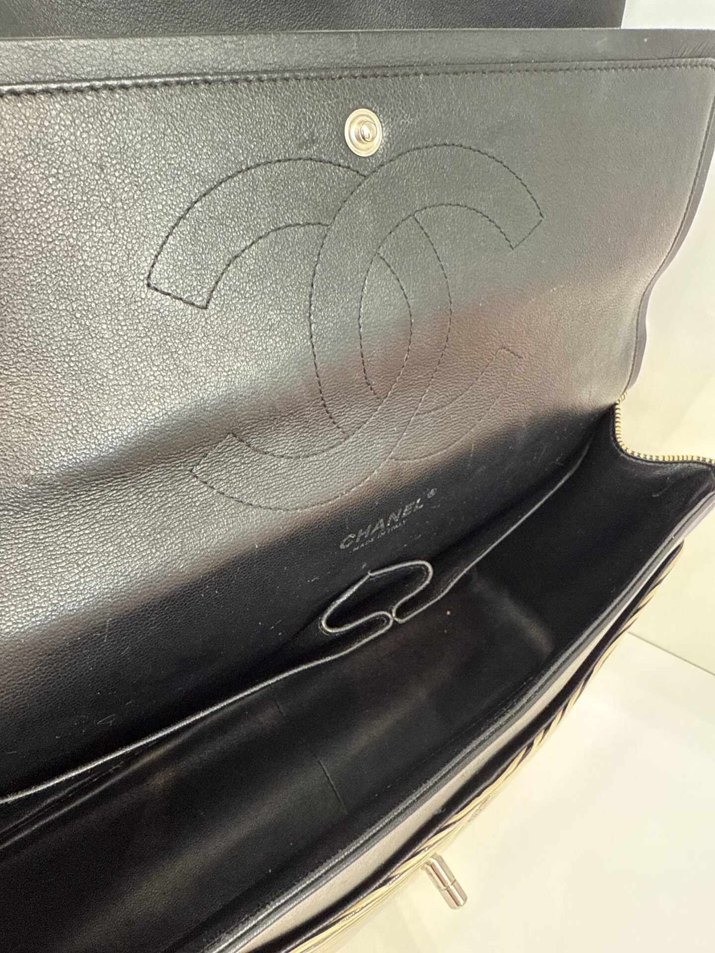 BLACK YELLOW STRIPED PATENT LEATHER LARGE CLASSIC DOUBLE FLAP BAG