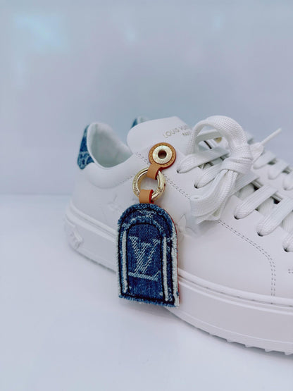 WHITE CALF LEATHER AND DENIM WITH REFINED SIGNATURE DETAILS TIME OUT SNEAKERS 36