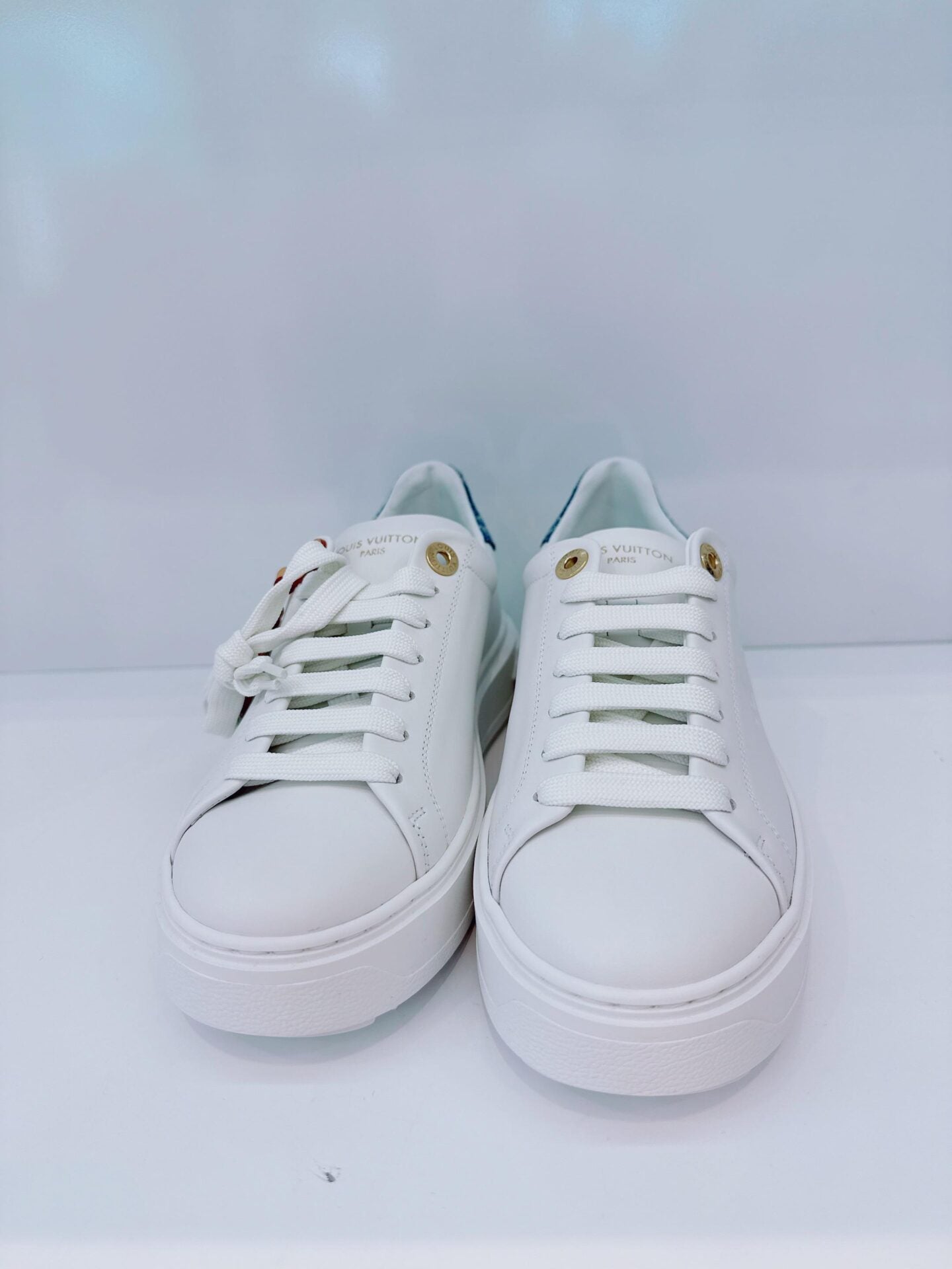 WHITE CALF LEATHER AND DENIM WITH REFINED SIGNATURE DETAILS TIME OUT SNEAKERS 36