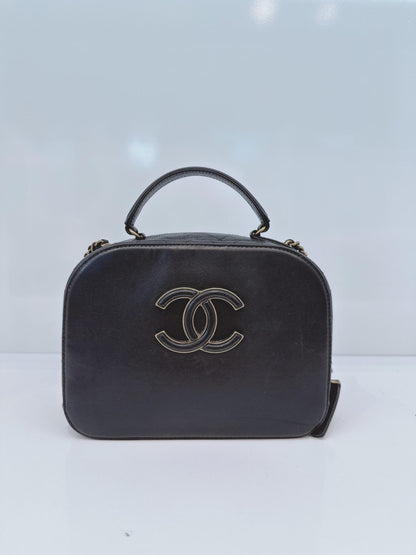 BLACK  QUILTED LEATHER VANITY CASE SHOULDER BAG