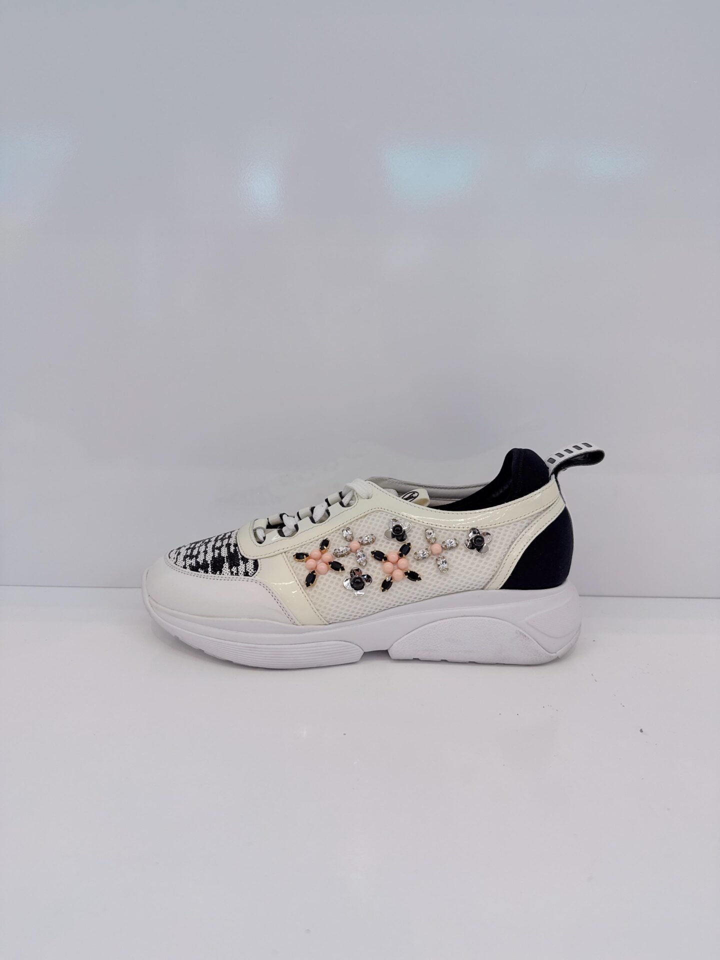 WHITE FABRIC AND LEATHER EMBELLISHED LOW TOP SNEAKERS 36