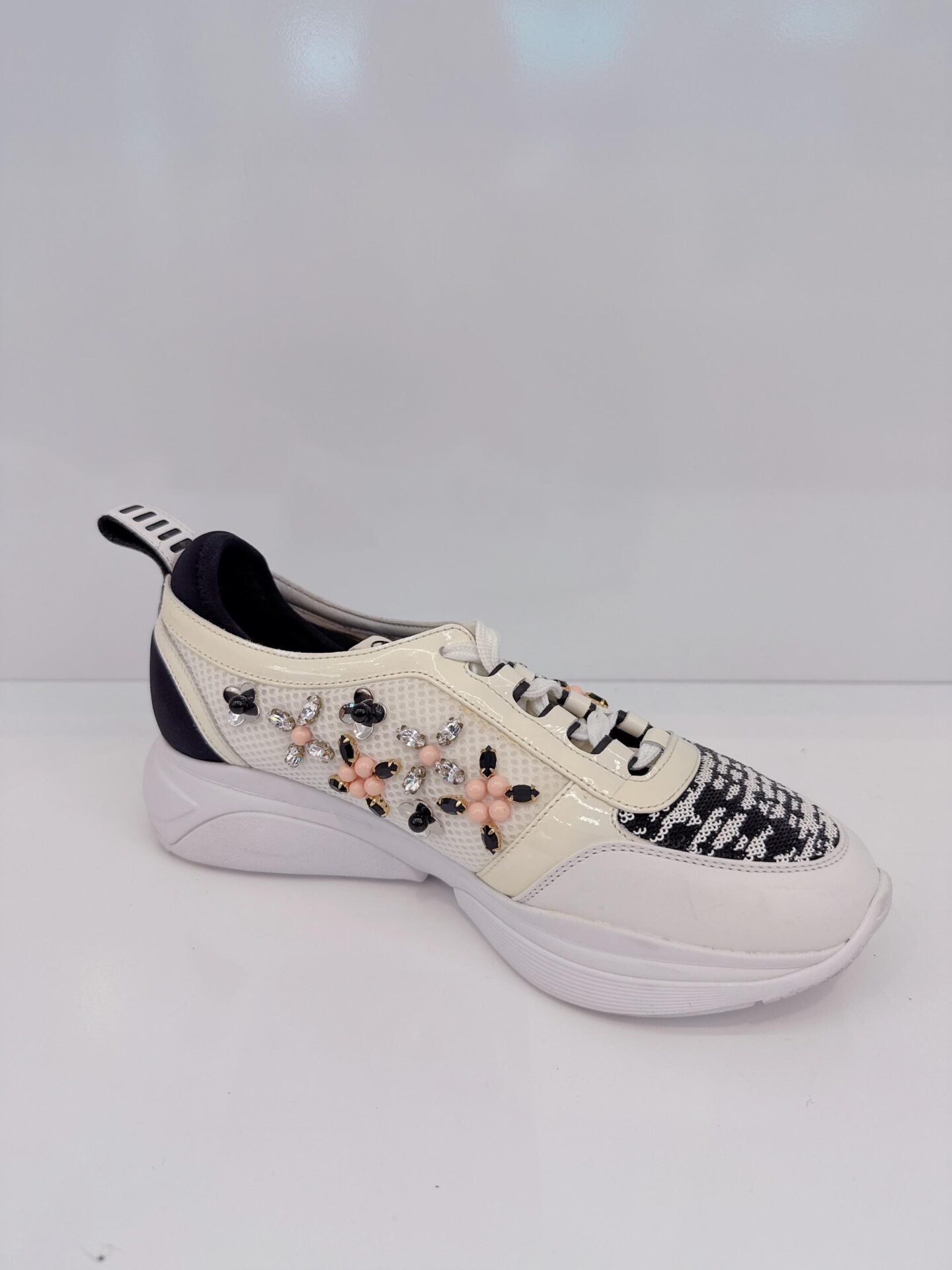 WHITE FABRIC AND LEATHER EMBELLISHED LOW TOP SNEAKERS 36