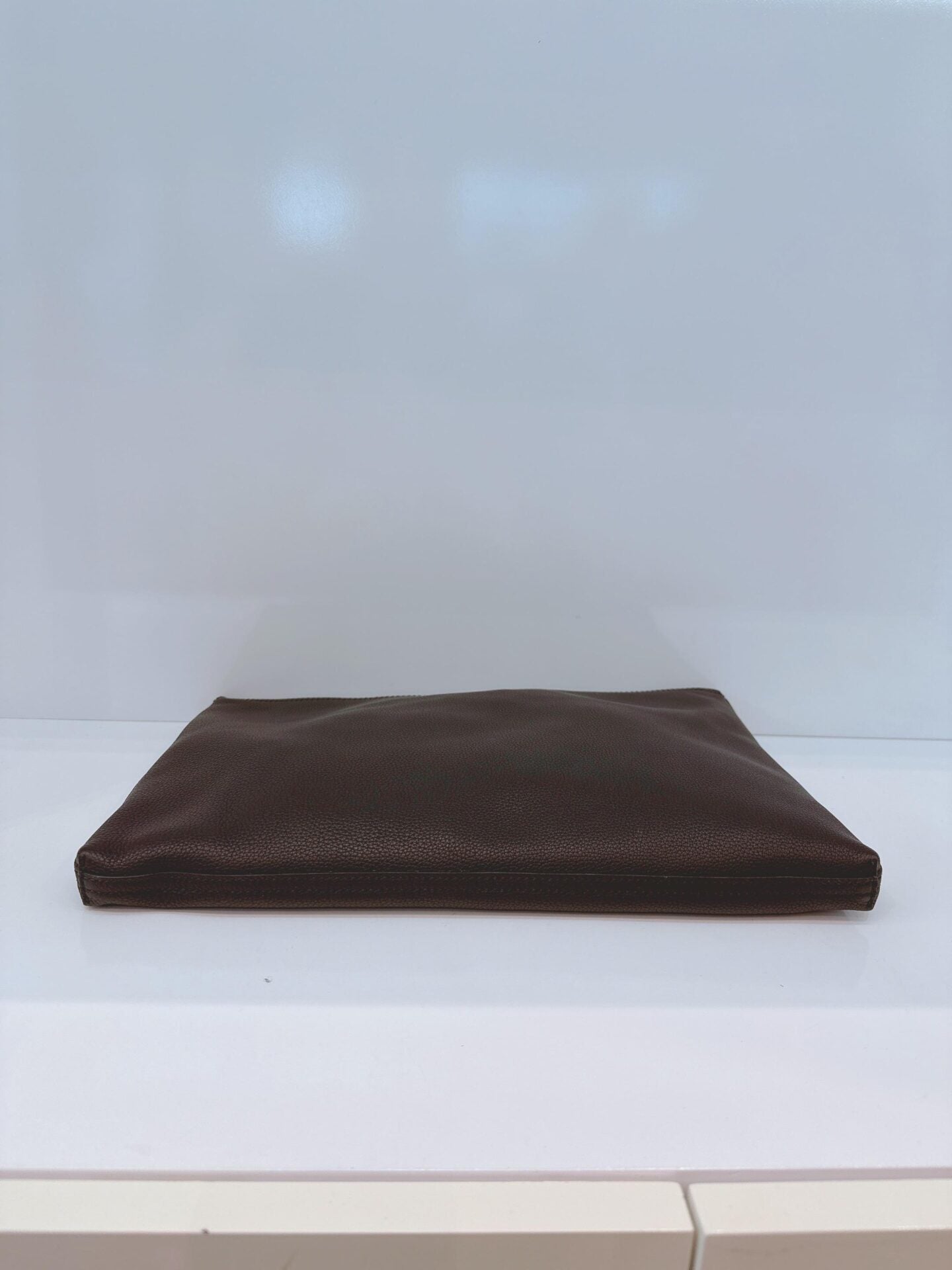 BLACK LOGO WEB ZIP POUCH