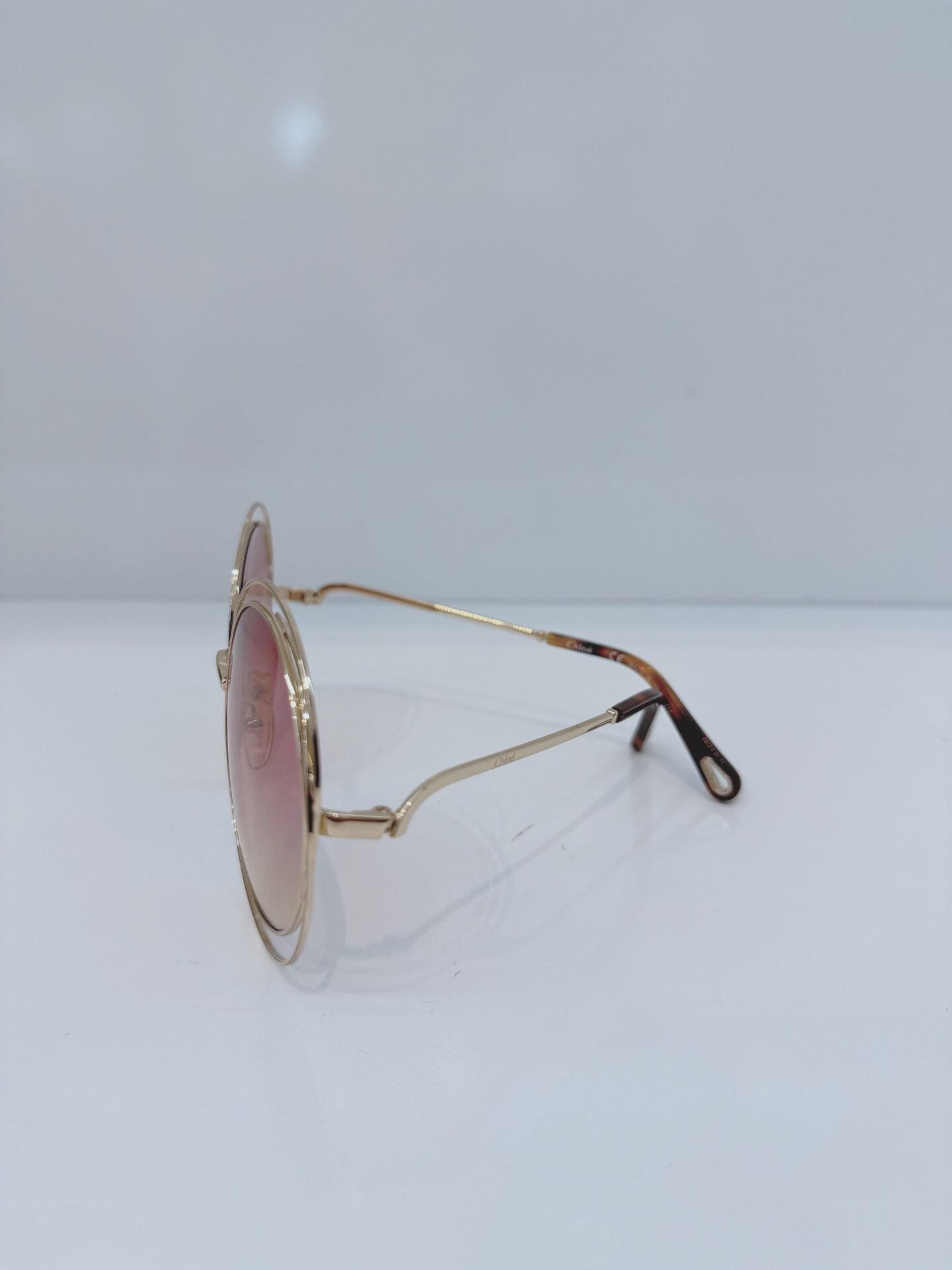 GOLD CARLINA OVERSIZED ROUND CE114S 702 135 SUNGLASSES