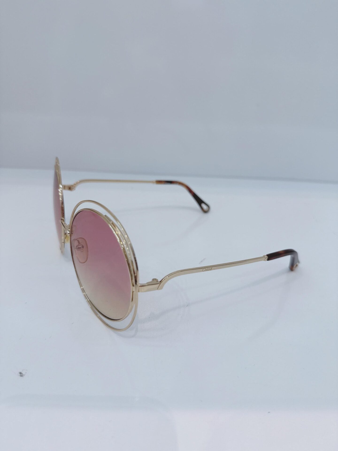 GOLD CARLINA OVERSIZED ROUND CE114S 702 135 SUNGLASSES