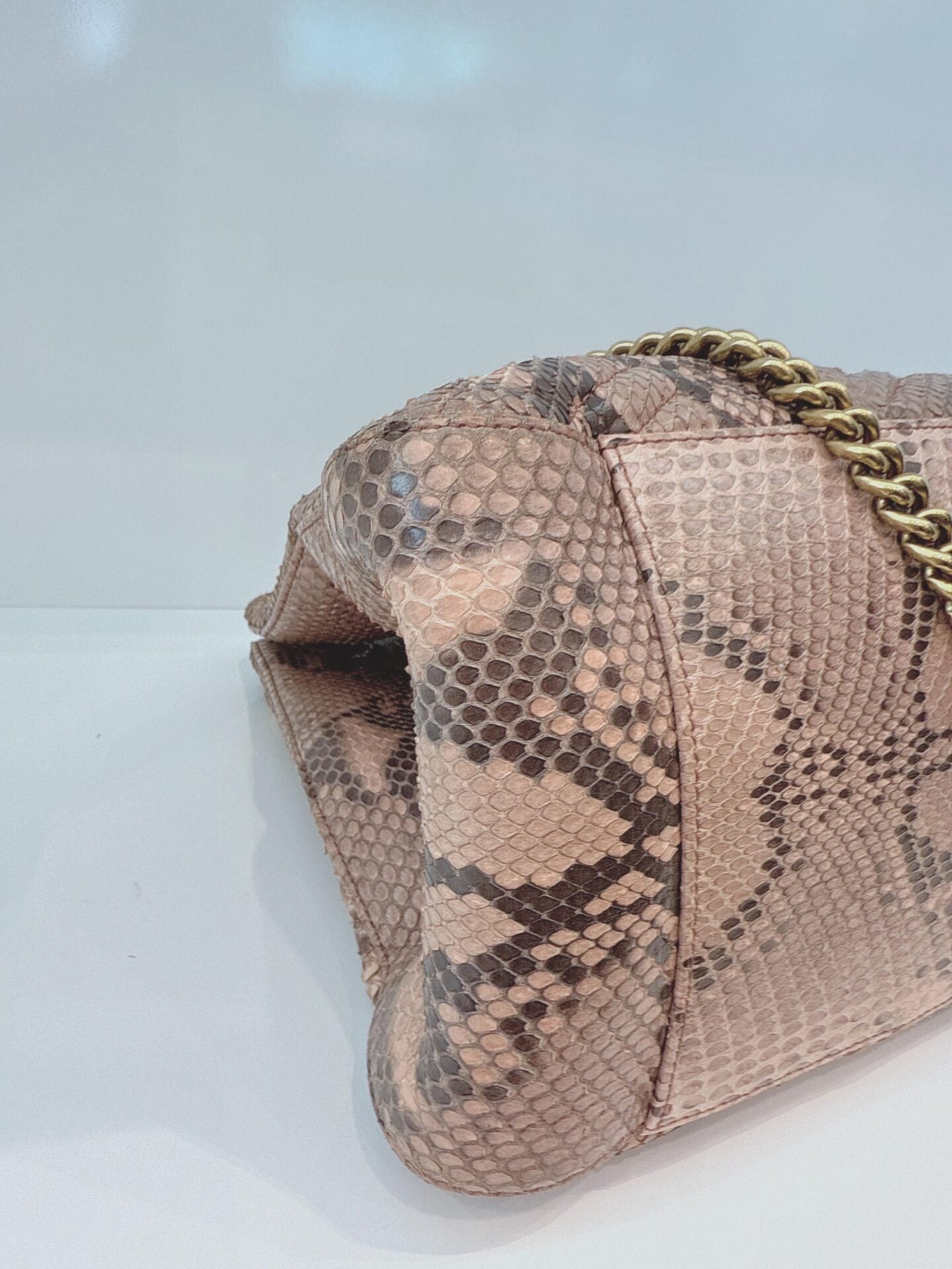 PINK BEIGE PYTHON MEDIUM MARMONT MATELASSE TOTE BAG