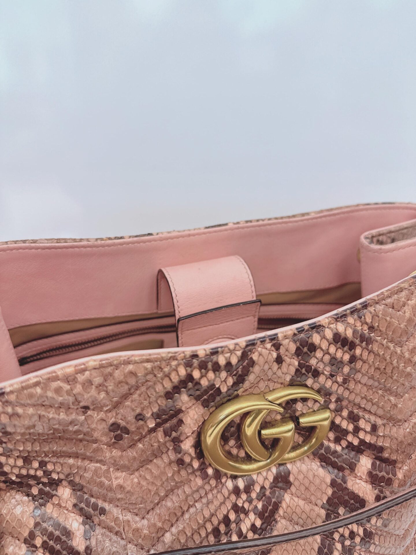 PINK BEIGE PYTHON MEDIUM MARMONT MATELASSE TOTE BAG