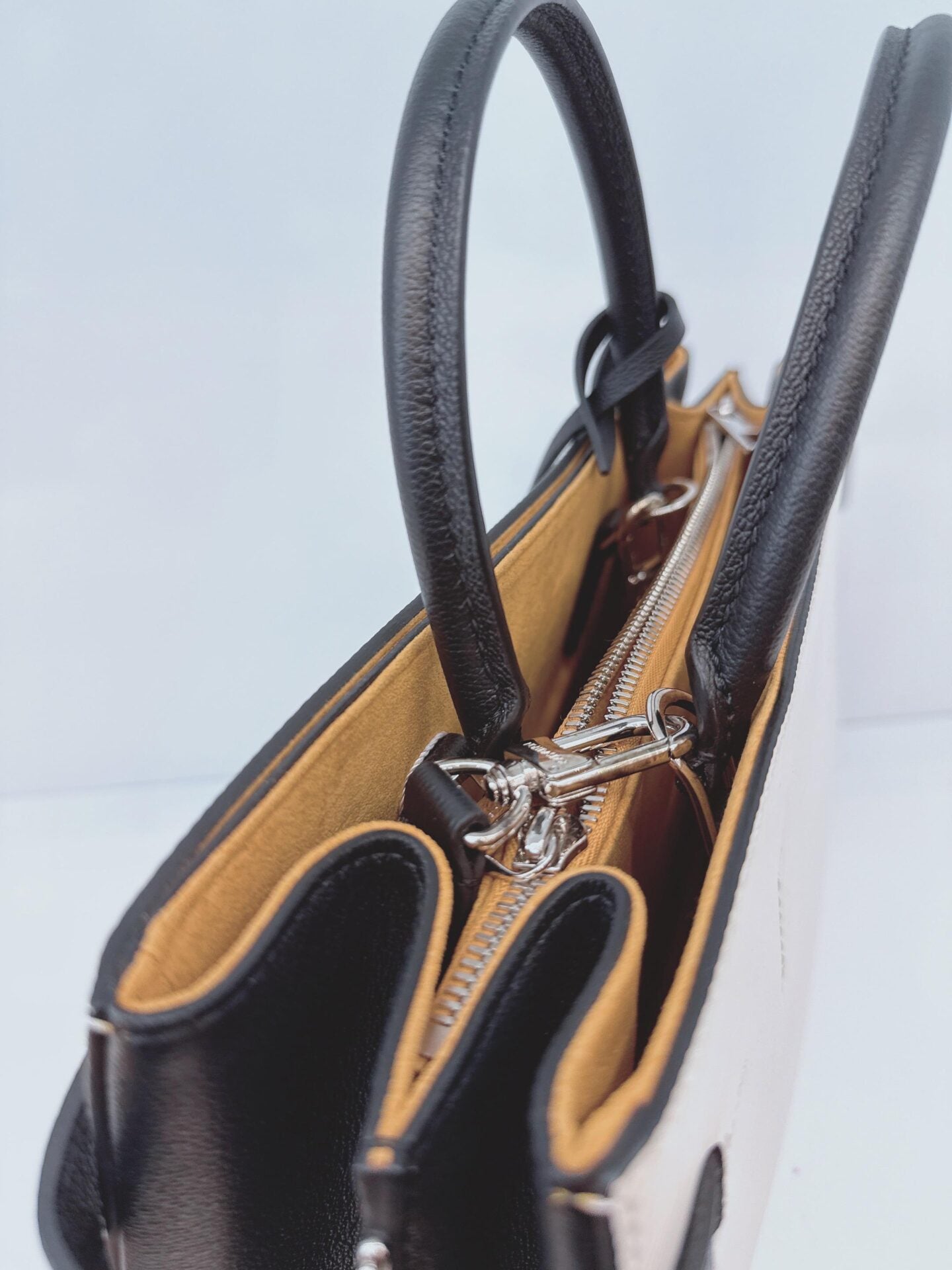 WHITE EPI LEATHER TWIST TOTE BAG