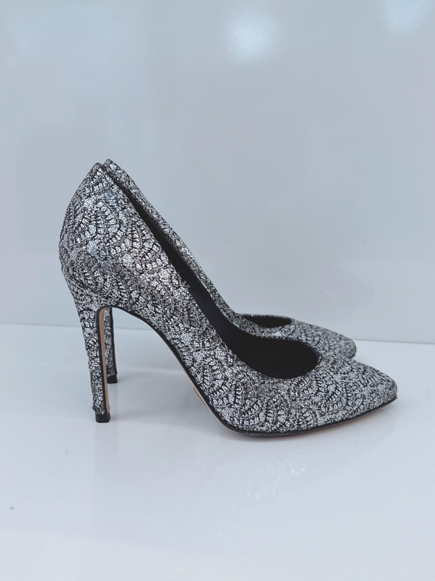 METALLIC SILVER LUREX AND GLITTER SLIP ON PUMPS 35