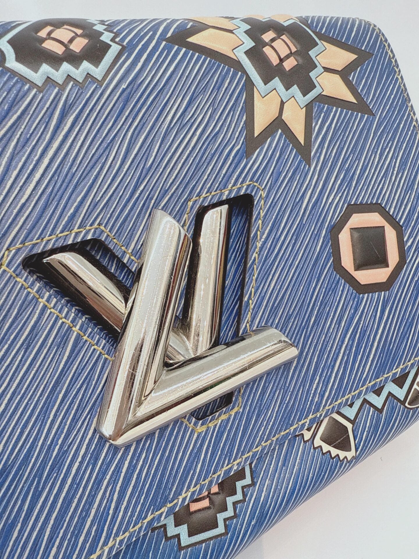 BLUE MULTICOLOR EPI LEATHER AZTEQUE TWIST MM BAG